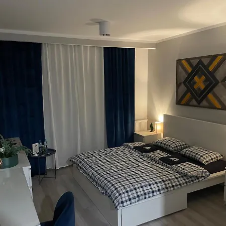 Korner Chelmonskiego Apartman